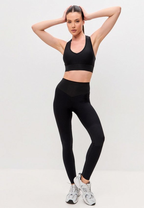 Топ спортивный Fitbomb