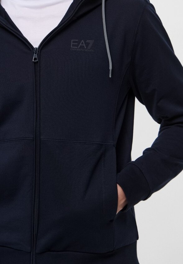 Толстовка EA7