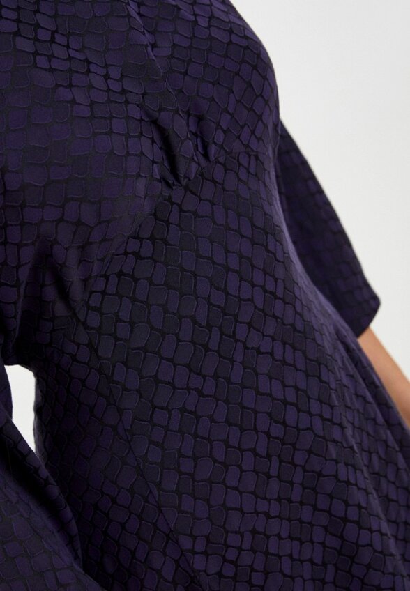 Платье MadaM T