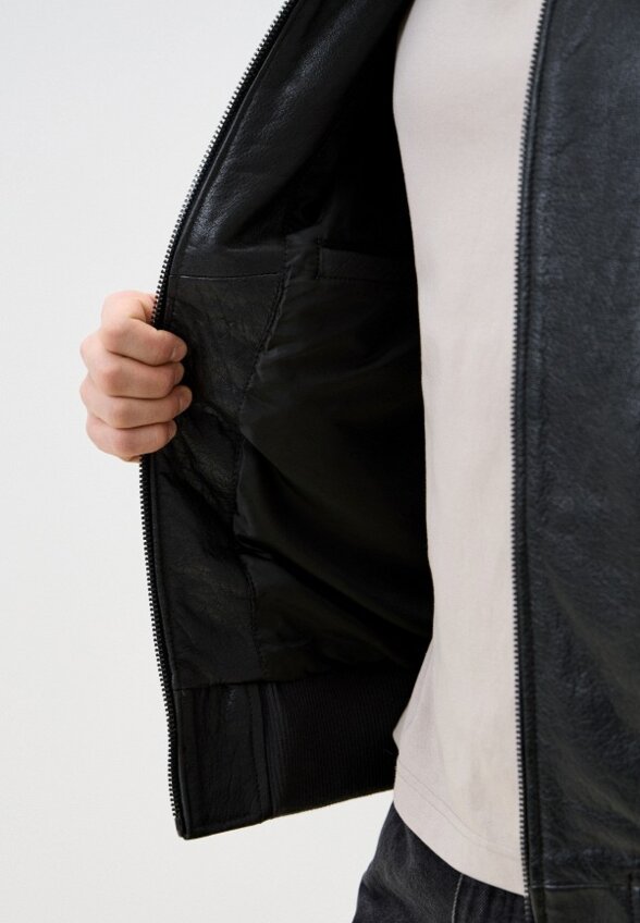 Бомбер Jorg Weber