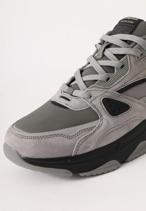 Кроссовки Baasploa