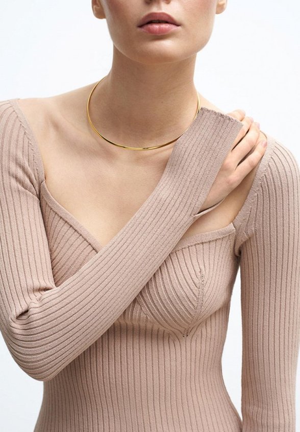 Платье Brusnika