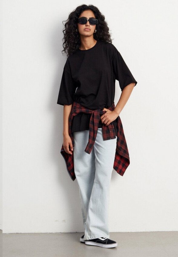 Футболка Artwear